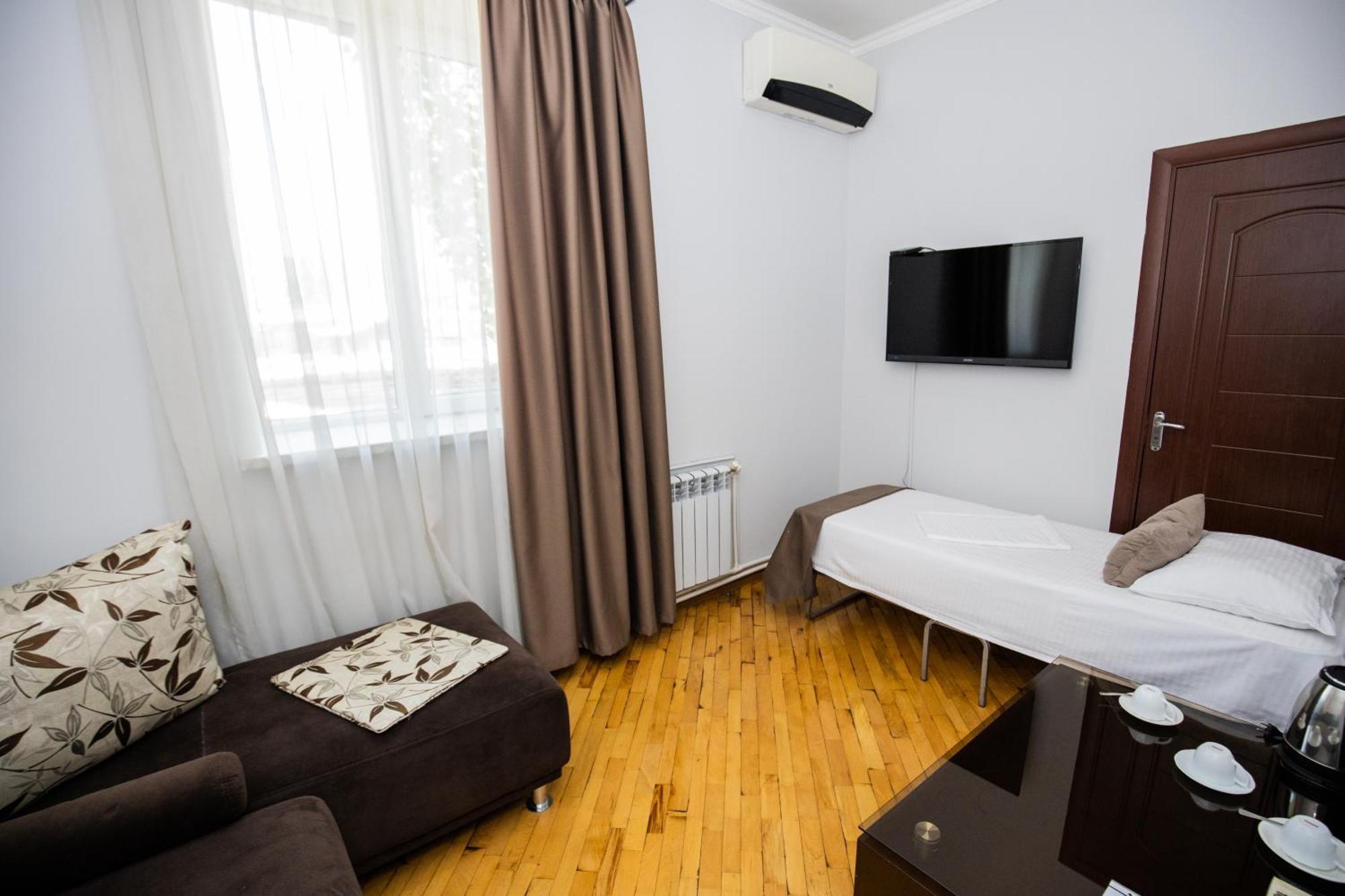 Yereone Hotel Apartment Jerevan Eksteriør bilde