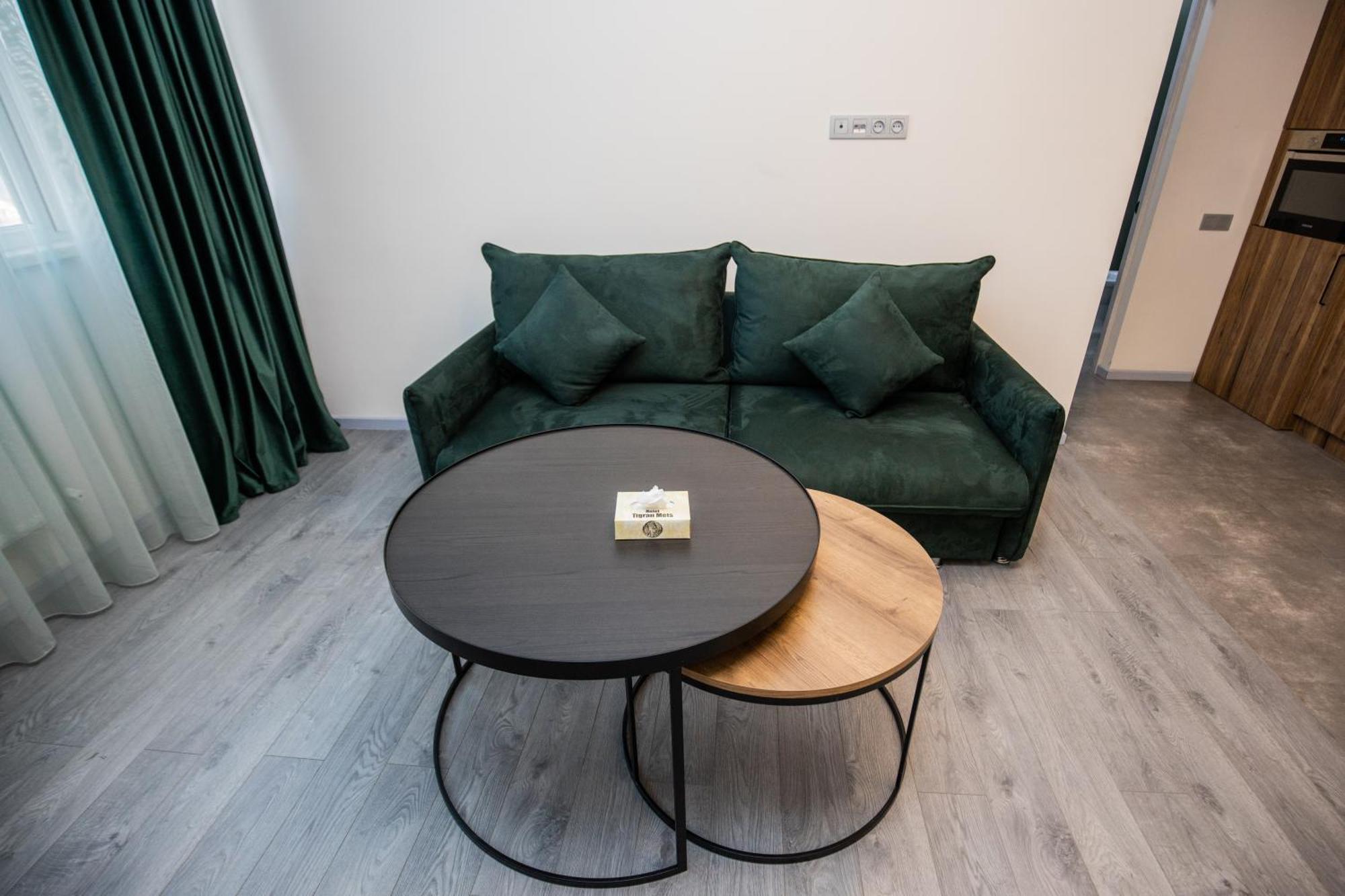 Yereone Hotel Apartment Jerevan Eksteriør bilde
